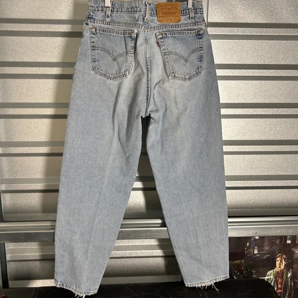 VINTAGE Levis 560 Jeans Mens 34x30 Blue Loose Fit Tapered Light Wash Streetwear